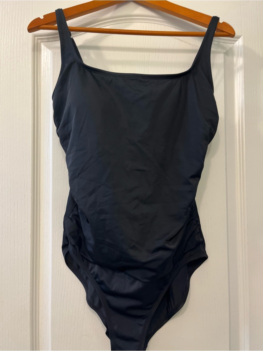 Jantzen Size 16 Navy Blue Scoop Neck One-Piece Swimsuit